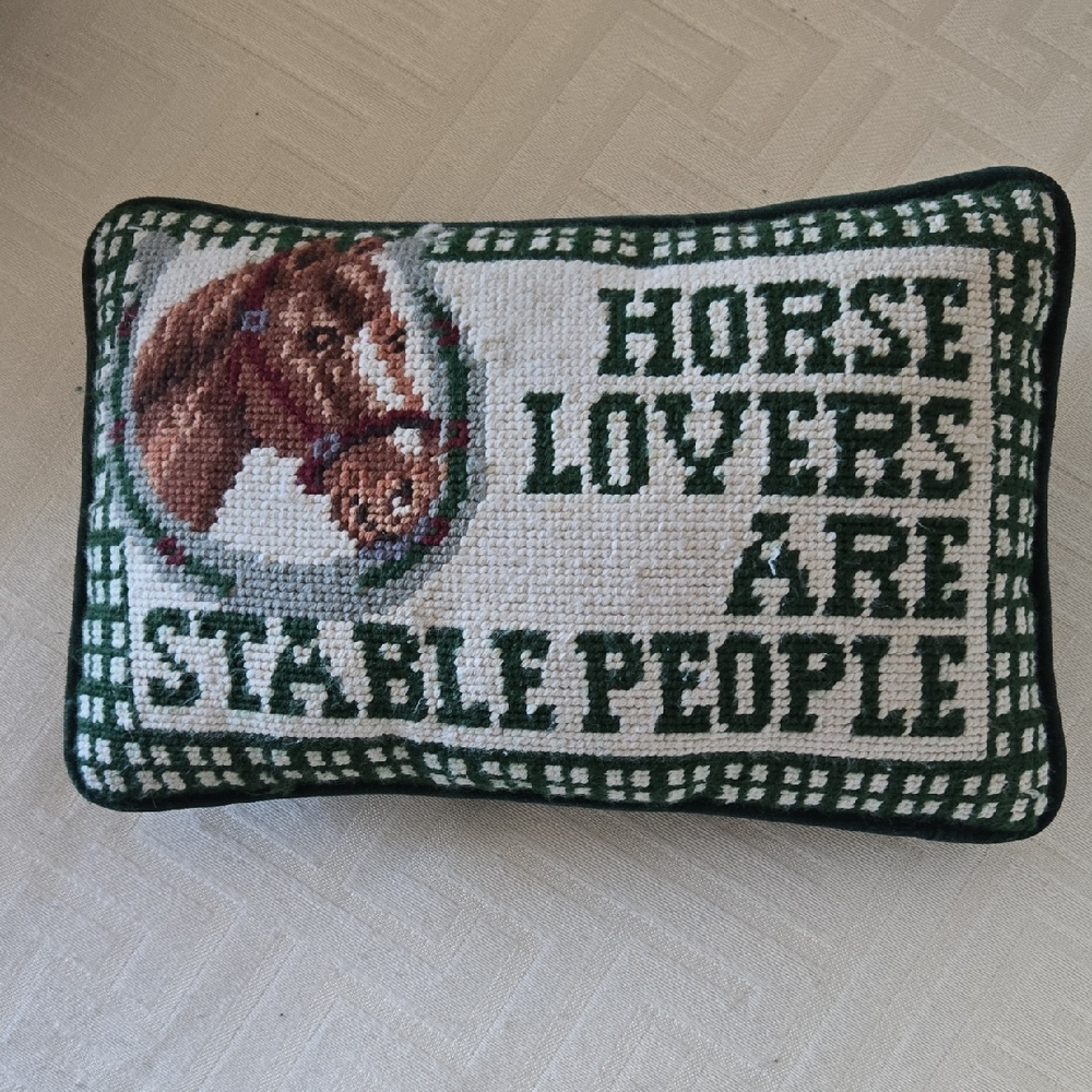 Accent pillow